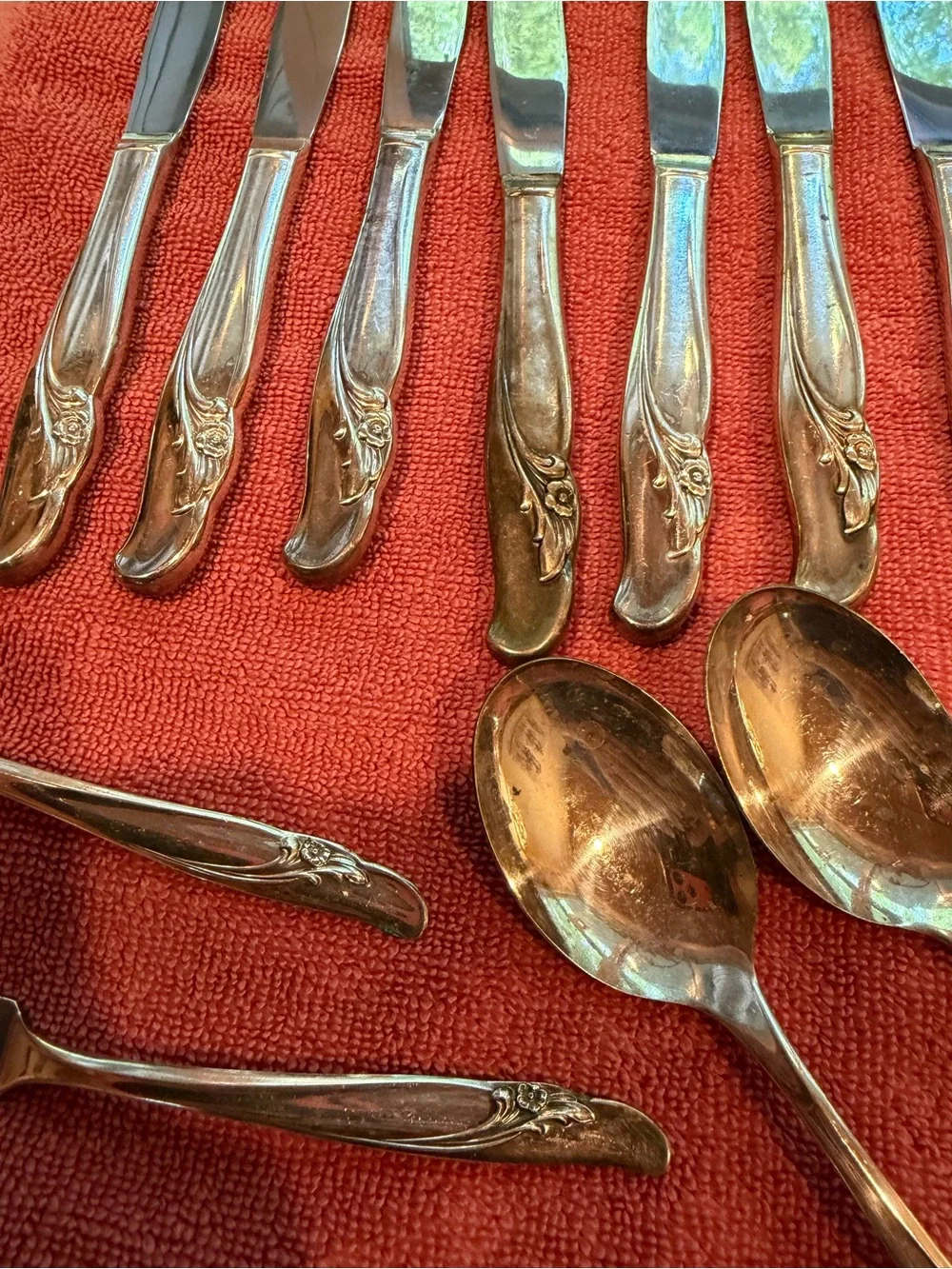 47 piece Vintage WM Rogers & Son IS Exquisite (Silverplate, 1940) Flatware set